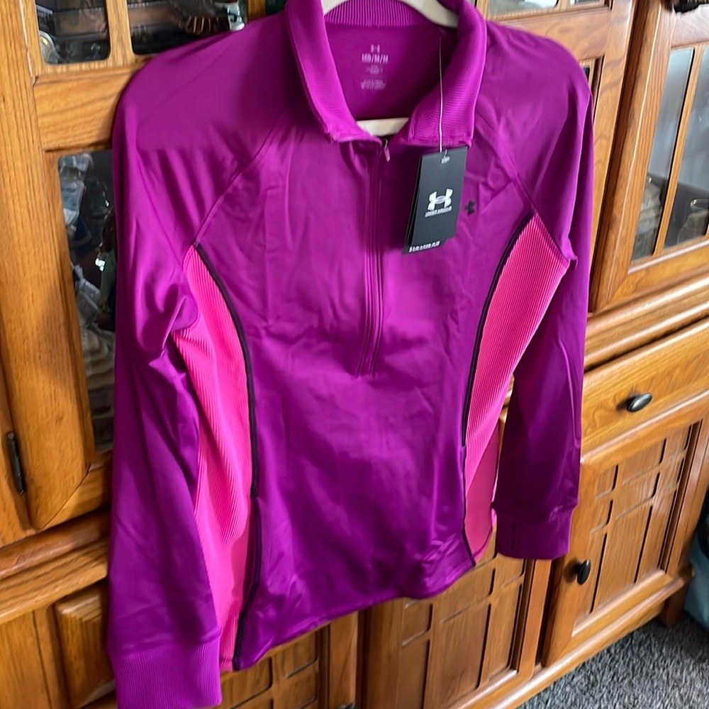 Ladies under armour top new with tags size m
